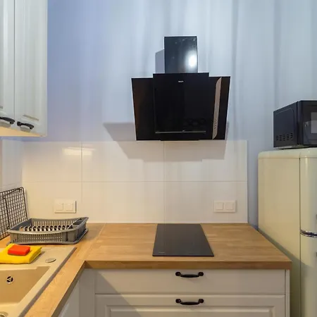 Apartament Beautiful Fully Equipped By The Main Square *