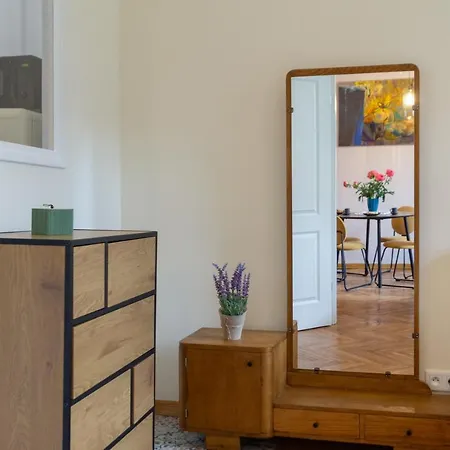 Beautiful Fully Equipped By The Main Square Apartment Krakow