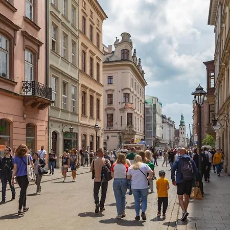 Beautiful Fully Equipped By The Main Square Apartment Krakow